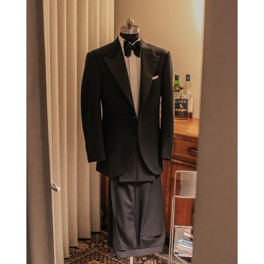 Black Peak Lapel Tuxedo