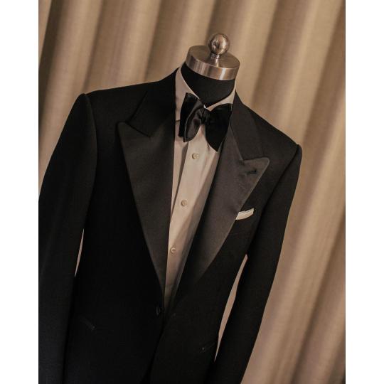Black Peak Lapel Tuxedo