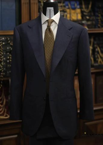 SUIT MẪU 4