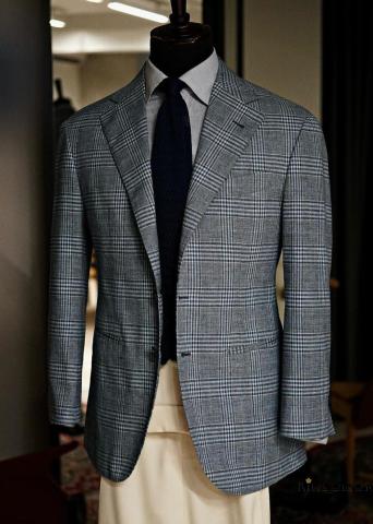 SUIT MẪU 2